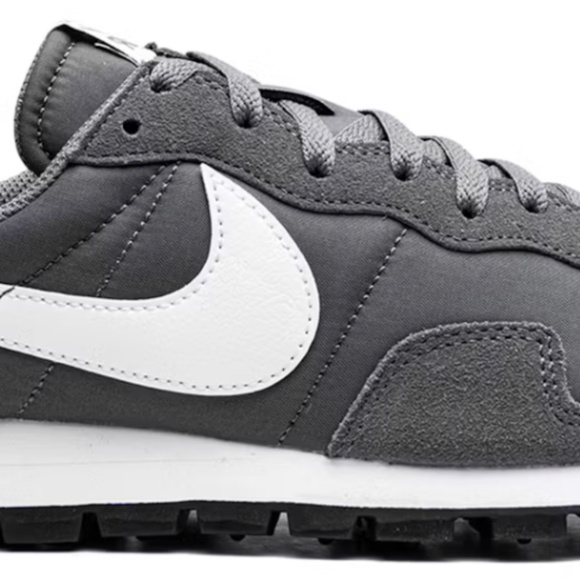 Nike Other - Nike Men's Air Pegasus 83 (NWOT): Size 8